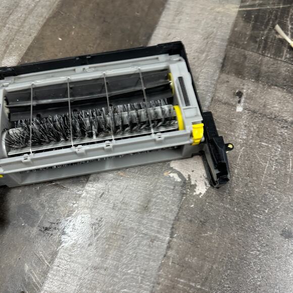 Enhanced Brush Assembly For iRobot Roomba 600 Series 671 - Picture 2 of 6